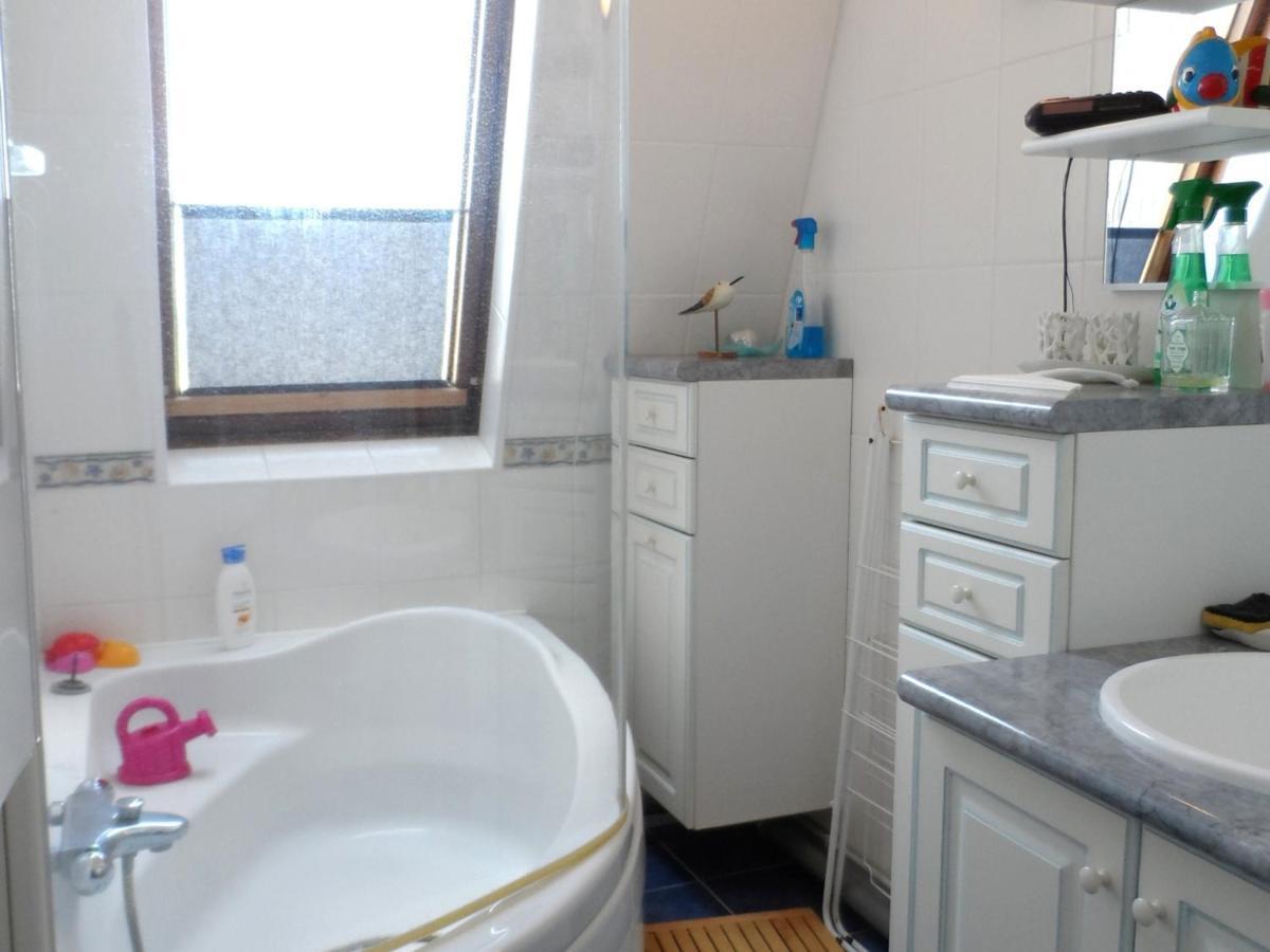 Appartement Avec Terrasse Panoramique, Acceptant Les Animaux, Parking - Fr-1-487-281 Cabourg Exteriör bild